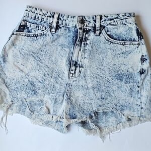 KanCan acid-wash distressed jean shorts size 9/28